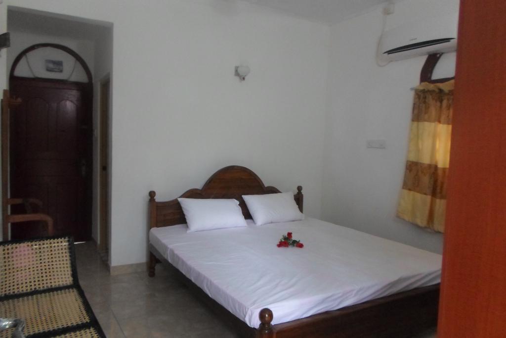 Raj Villa Kumarakanda Hikkaduwa Rum bild