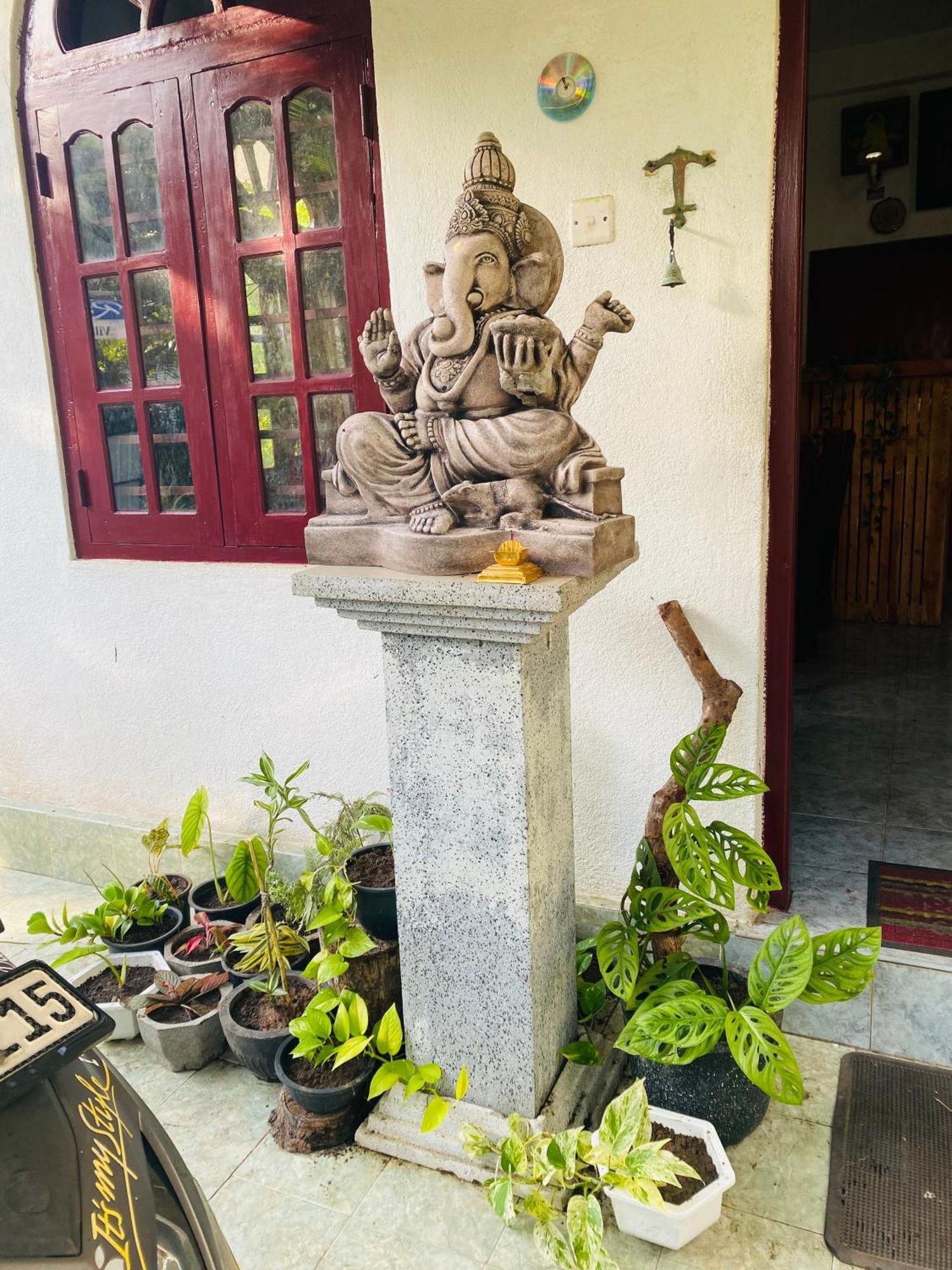 Raj Villa Kumarakanda Hikkaduwa Exteriör bild