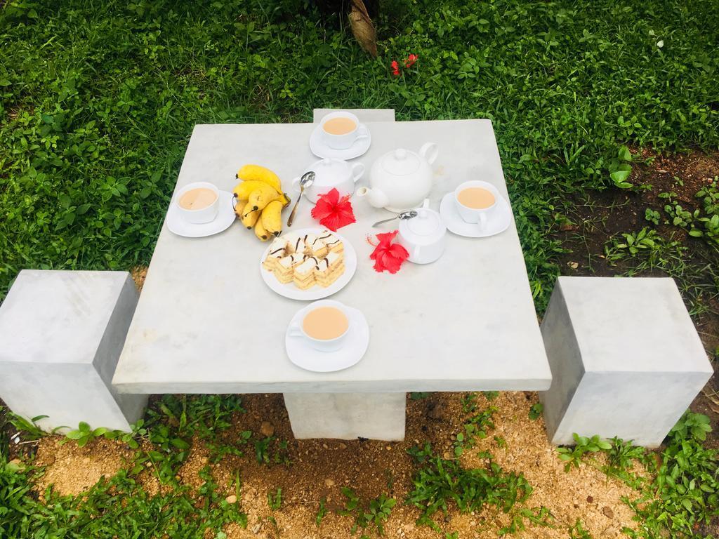 Raj Villa Kumarakanda Hikkaduwa Exteriör bild